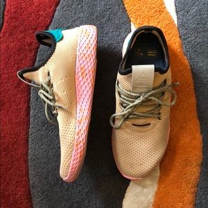 Pharrell x Adidas Originals Hu sneakers